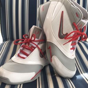 BRAND NEW/NO BOX... MEN’S NIKE AIR “FLIGHT” sz10.5